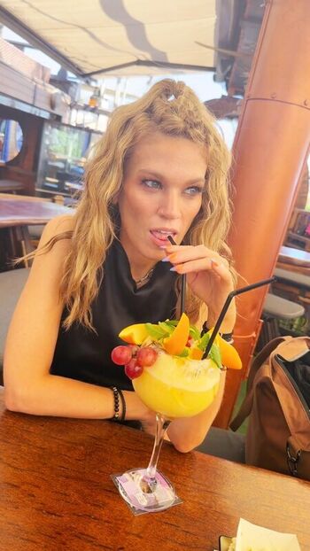 Full leaked Hollie bennett private onlyfans photo