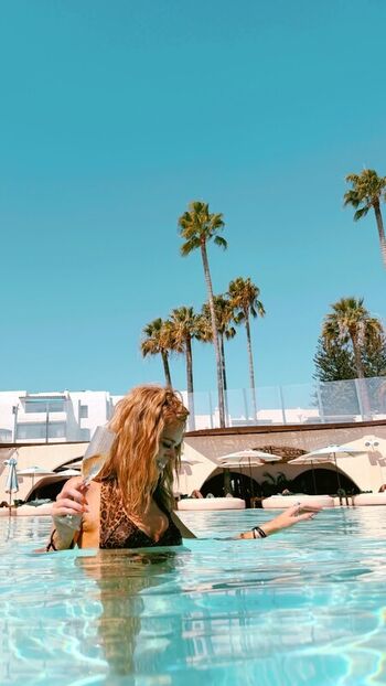 Full leaked Hollie bennett private onlyfans photo