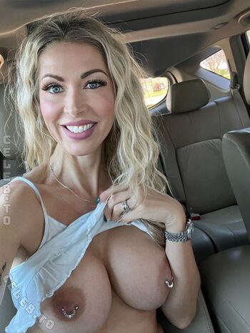 Full leaked Holly hotwife page private onlyfans photo