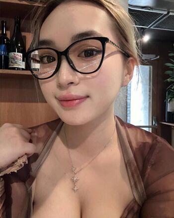 holly_shu_
