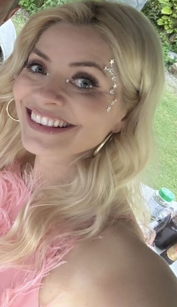 Full leaked Holly willoughby private onlyfans photo