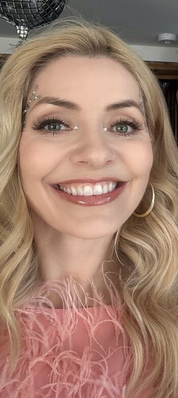 Full leaked Holly willoughby private onlyfans photo