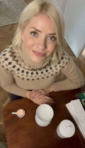 Full leaked Holly willoughby page private onlyfans photo