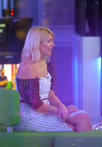 Full leaked Holly willoughby page private onlyfans photo