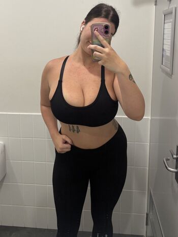 Full leaked Holybribriii private onlyfans photo