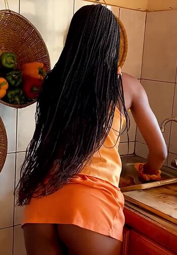 Full leaked Homemaking private onlyfans photo