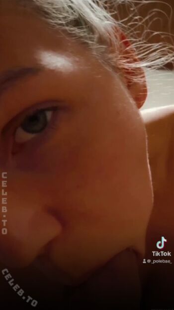 Full leaked Honeyamnesia private onlyfans photo
