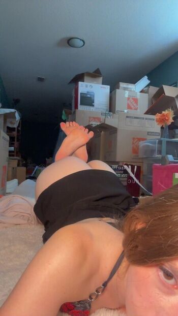 Full leaked Honeybeehost private onlyfans photo