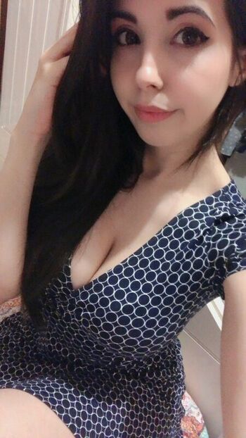 Full leaked Honeydewfawn private onlyfans photo