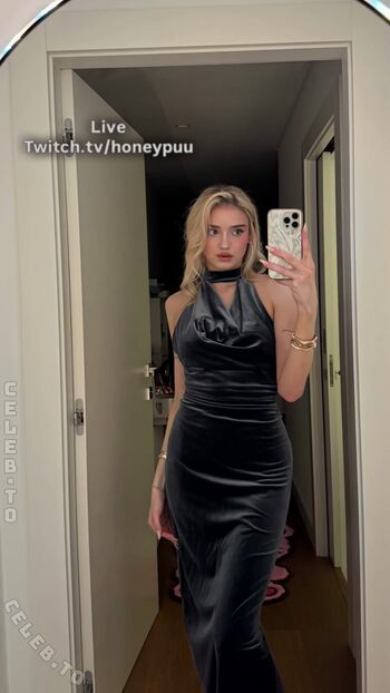 Full leaked Honeypuu page private onlyfans photo