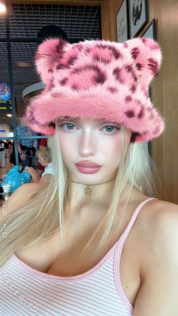 Full leaked Honeypuu page private onlyfans photo
