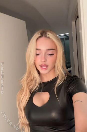 Full leaked Honeypuu page private onlyfans photo