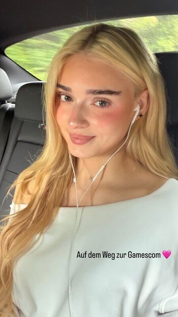 Full leaked Honeypuu  page private onlyfans photo