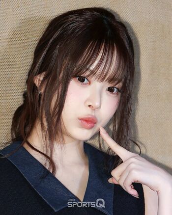 Hong Eunchae 홍은채