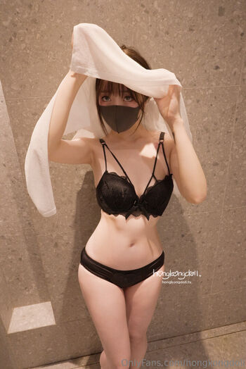 HongKongDoll