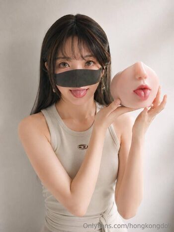 HongKongDoll