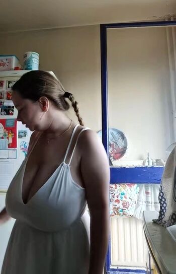 Full leaked Honorine private onlyfans photo