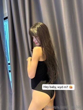 Full leaked Nina dobrev/ private onlyfans photo