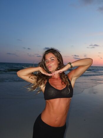 Full leaked Hopie schlenker private onlyfans photo