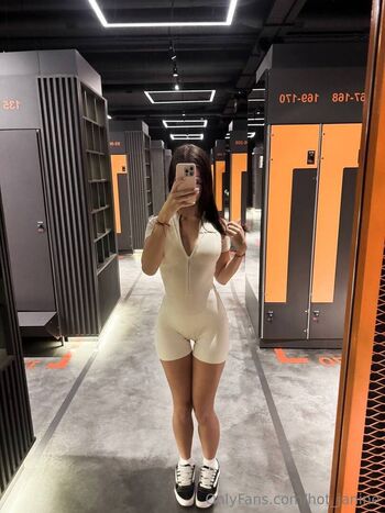 Full leaked Hot janine private onlyfans photo