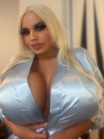 Full leaked Hotgirlchloe private onlyfans photo