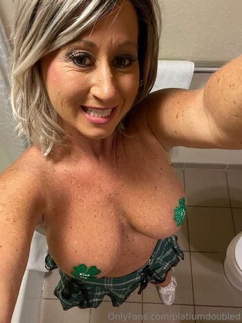 Full leaked Hotmom private onlyfans photo