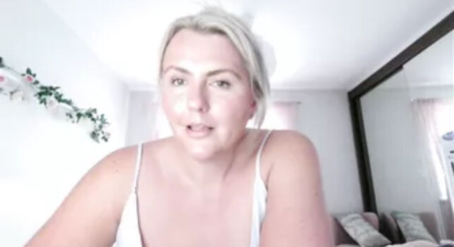 Full leaked Hottielottie private onlyfans photo
