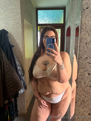 Full leaked Hrissixxx private onlyfans photo