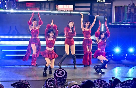 Huh Yunjin 허윤진