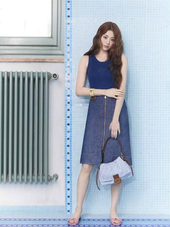 Huh Yunjin 허윤진