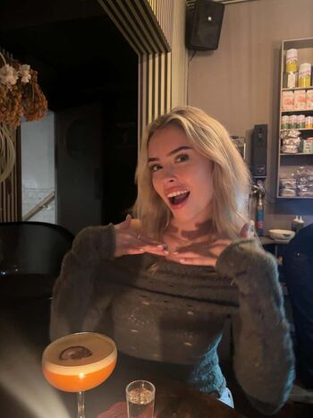 Full leaked Huhnelly private onlyfans photo