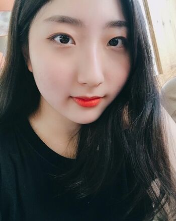 Full leaked Hye yun song private onlyfans photo