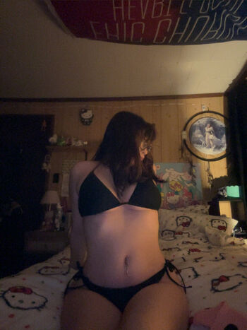 Full leaked Hzllzbound private onlyfans photo