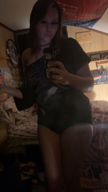 Full leaked Hzllzbound private onlyfans photo