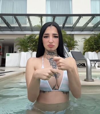 Full leaked I am karolll private onlyfans photo
