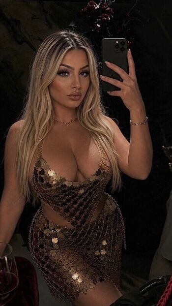 Full leaked Iamsamvela private onlyfans photo