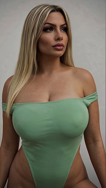 Full leaked Iamsamvela private onlyfans photo