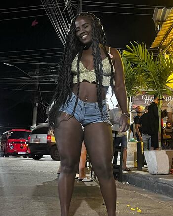 Full leaked Iiancaalmeida private onlyfans photo