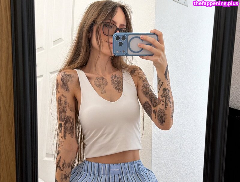 https: / iiiZwerg Foto OnlyFans Nua #118