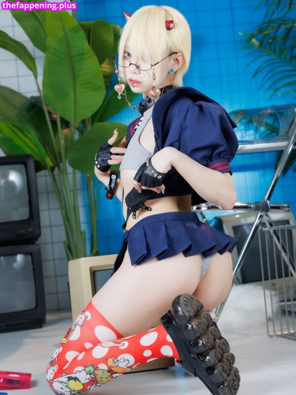 Iiniku Ushijima / prdtrt_shop Foto OnlyFans Nuda #8