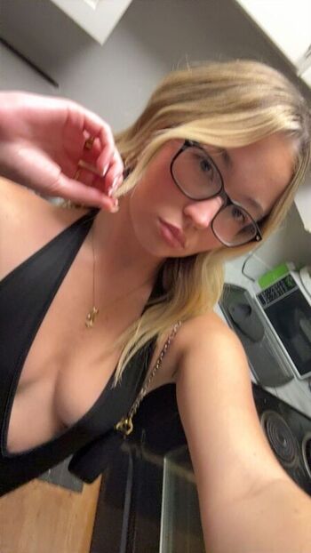 Full leaked Iisabellarosee private onlyfans photo