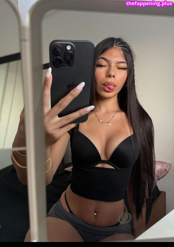iisabella.ann / iisexylatina Foto OnlyFans Desnuda #25