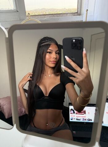 Full leaked Iisexylatina private onlyfans photo