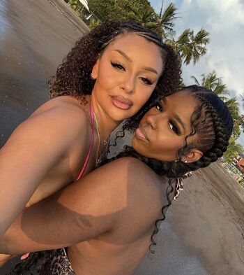 Full leaked Iixelevol private onlyfans photo