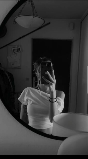 Full leaked Illona delalande private onlyfans photo