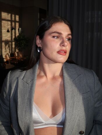 Full leaked Ilona maher page private onlyfans photo