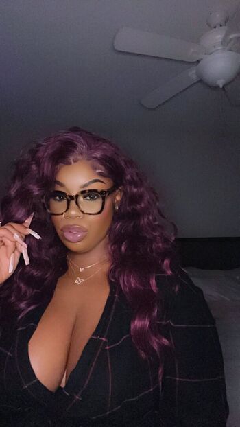 Full leaked Ilooklikebaae private onlyfans photo