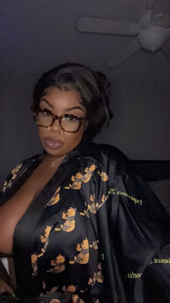 Full leaked Ilooklikebaae private onlyfans photo