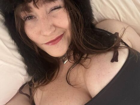 Full leaked Ilovekendraa private onlyfans photo