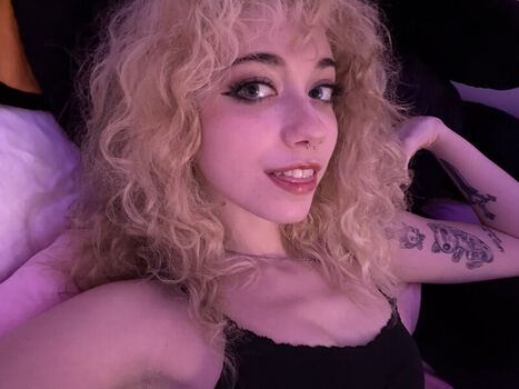 Full leaked Iluvmeww page private onlyfans photo